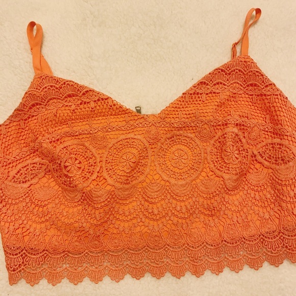 🔥BEBE Sexy Orange Crochet Crop Top Size M🔥 - Picture 2 of 8